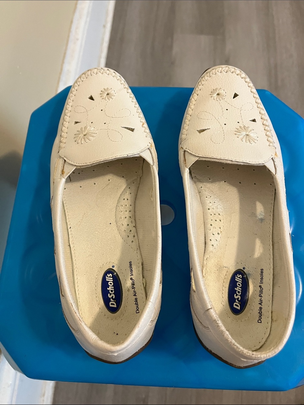 Dr. Scholl's Cream Floral Perforated Slip-On Loafers